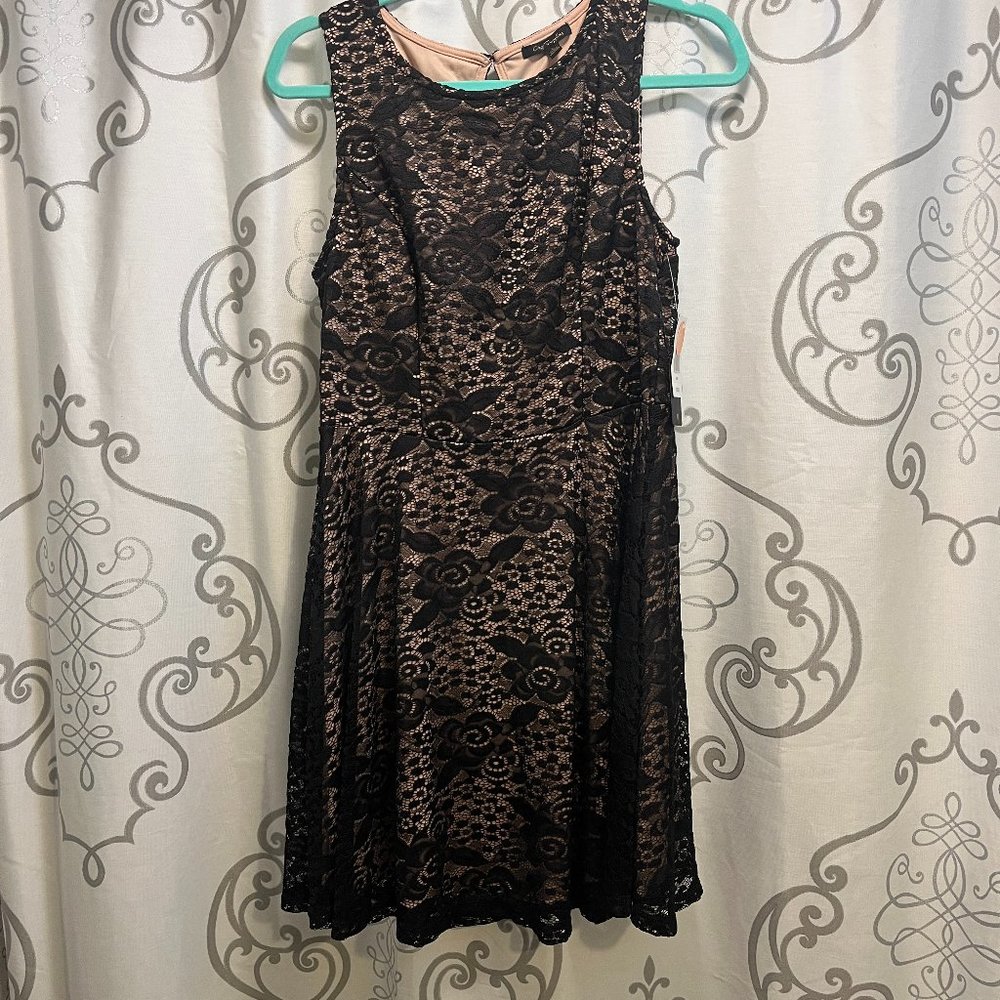 Beautiful Delicate Black and Pink Lace Cocktail Dress